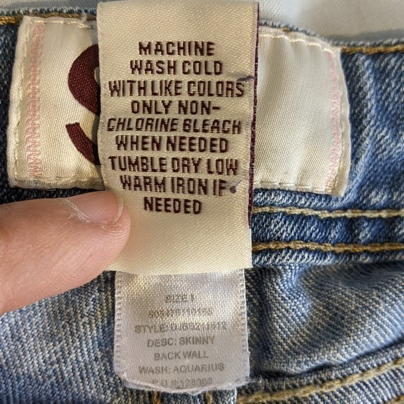 So “Wear It Declare It” Jeans in Aquarius wash. size 1! EUC! - Picture 12 of 13